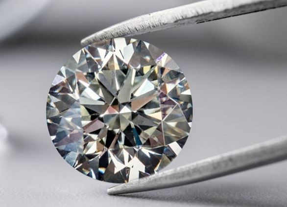 Round Cut Diamonds: Classic and Timeless